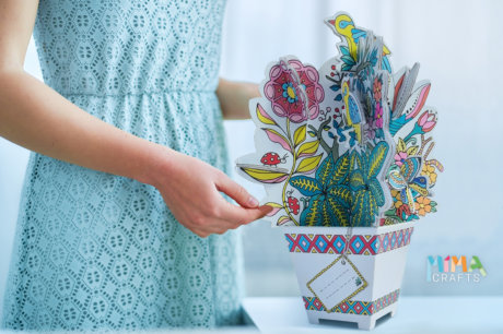 Woman,With,Decorative,Colorful,Bright,Fresh,Flower,Hat,Box,At