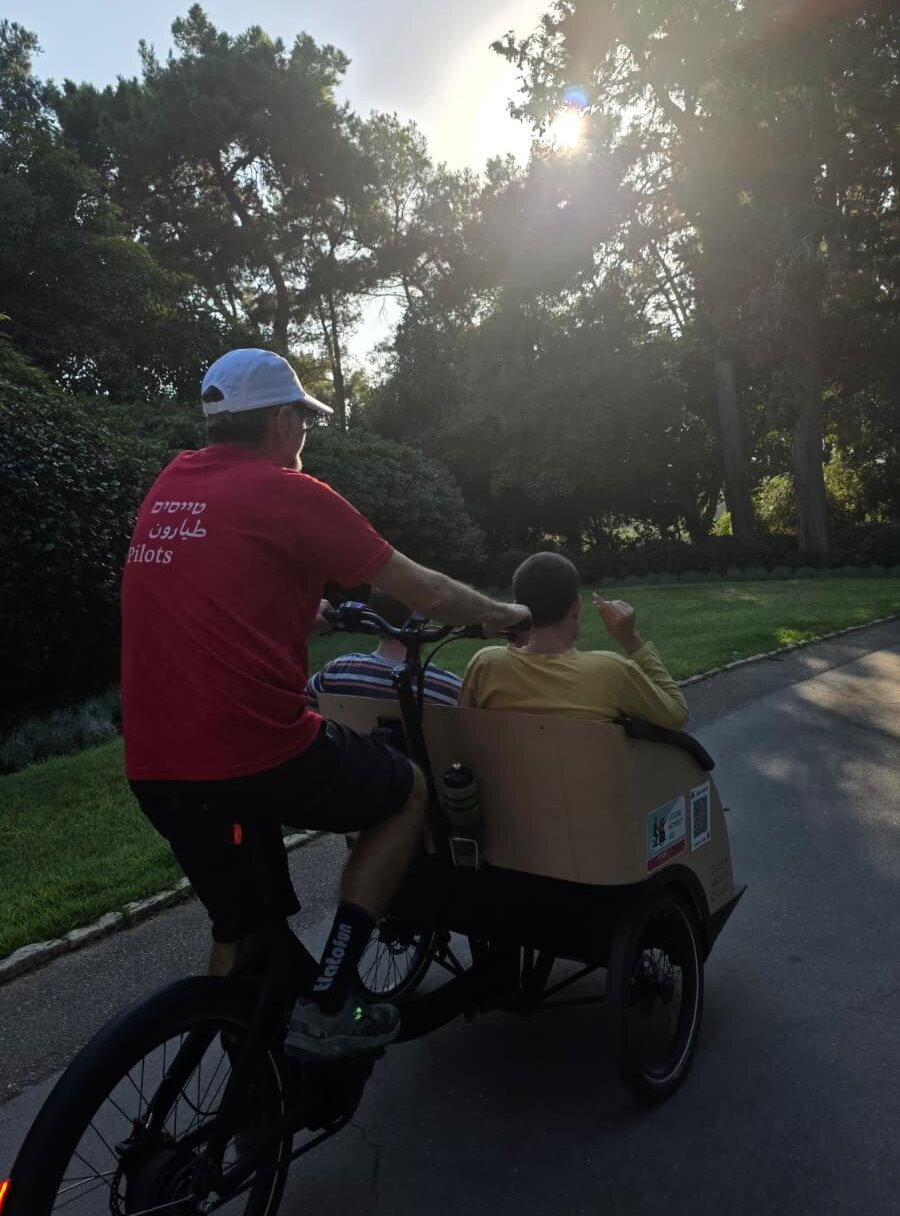 WhatsApp-Image-2025-11-16-at-13.06.08-aspect-ratio-x