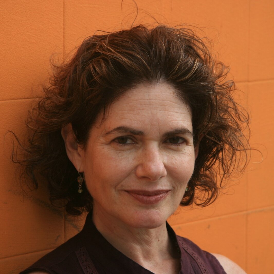 רותי-דירקטור.-צילום-עידו-פדהצור-aspect-ratio-x